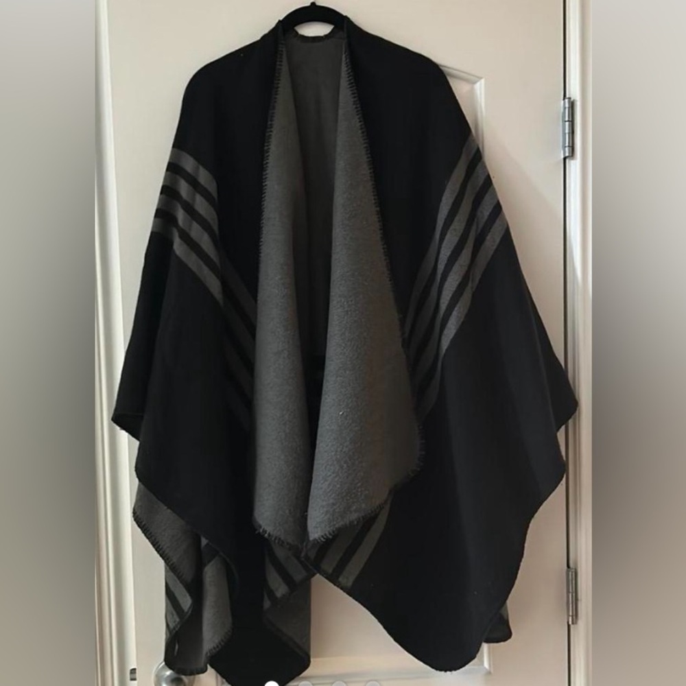 Bb Dakota Shawl ONE SIZE